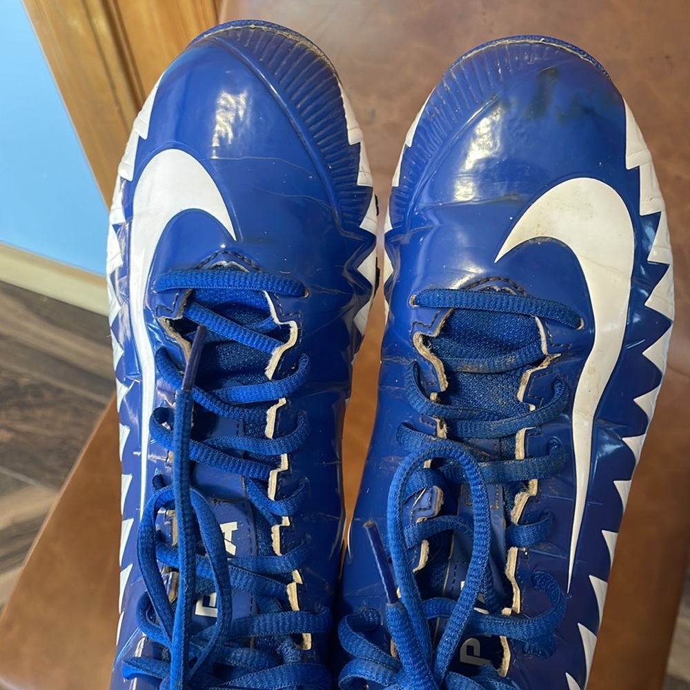 Nike cleats - Picture 6 of 8